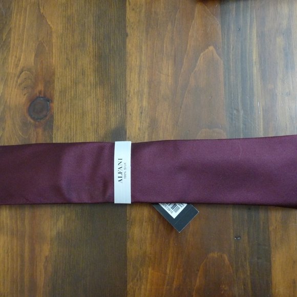 Alfani 100% Silk Burgundy/Wine Slim Necktie - Picture 5 of 6